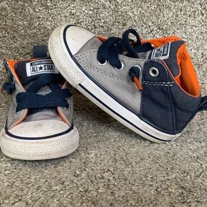 Converse high tops toddler size 6